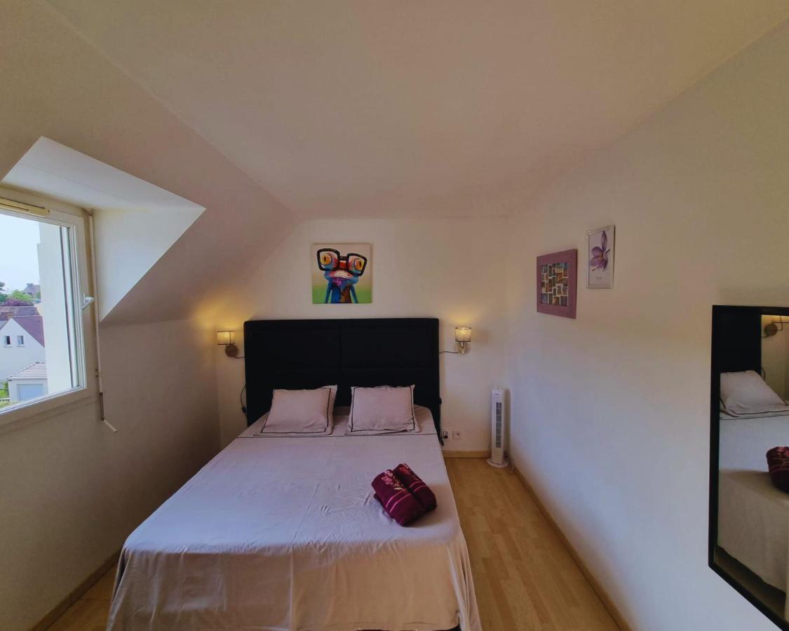 Appartement Cosy Centre Brie Comte Robert Exteriér fotografie